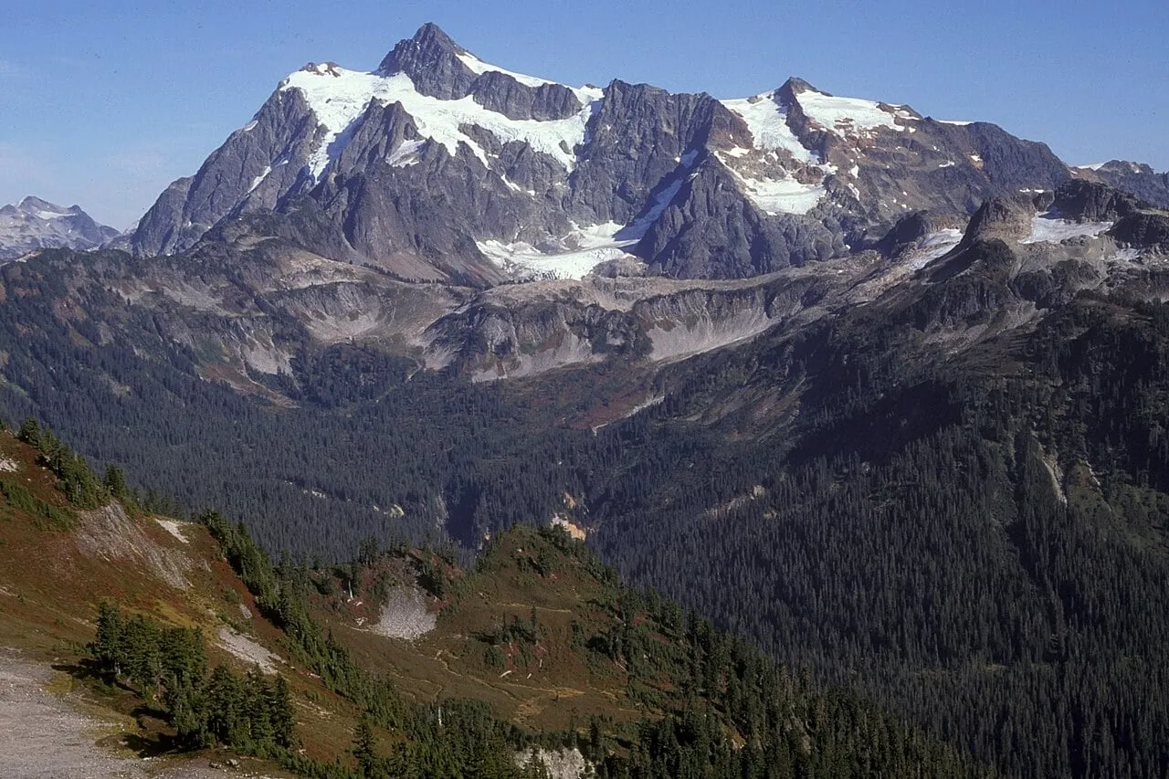 Thanksgiving at Mt. Baker: what is open, what is closed, and whether the lifts are spinning